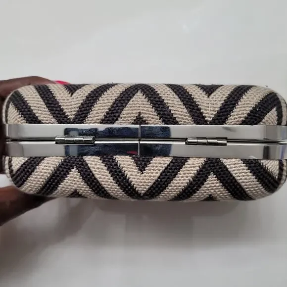 Ann Taylor Chevron Style Print Black & Tan Clutch - Picture 6 of 8